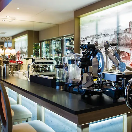 Hotell Alchimy 4*