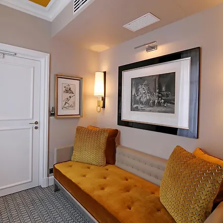 Alchimy Hotell Albi
